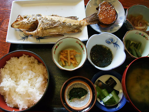 みなと寿司（新潟県佐渡市；佐渡島）の料理の写真とか
