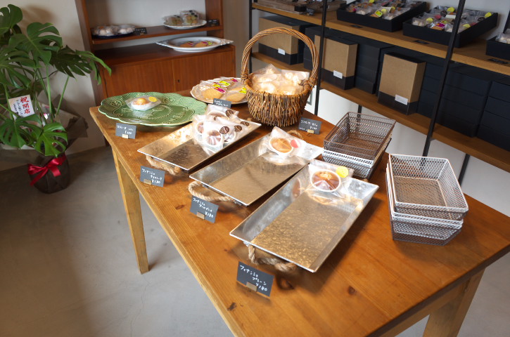 ▽Ψ kuus（クース）（駒ヶ根市；タルトとケーキと焼菓子）の料理の写真とか