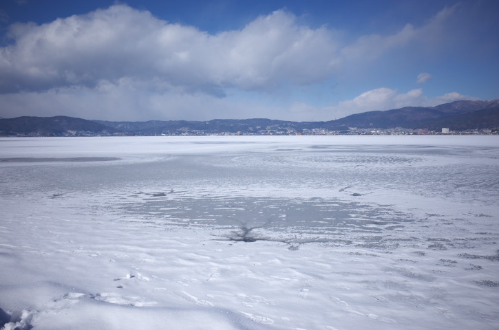 諏訪湖の結氷