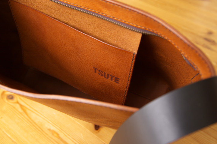 TSUTE LEATHER WORKS