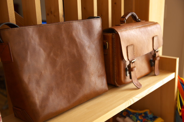 TSUTE LEATHER WORKS